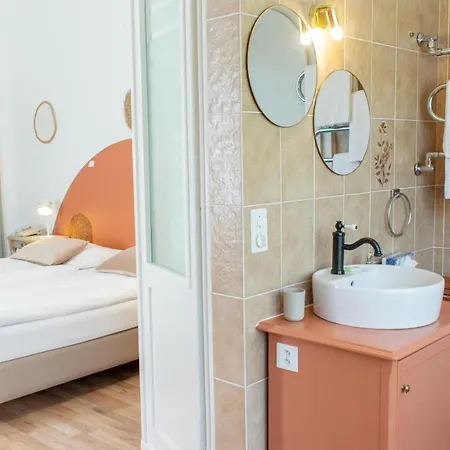 Easy By La Perla فندق أسكونا