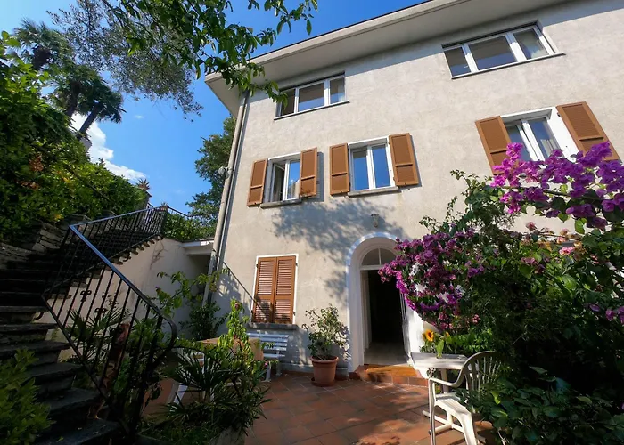 Easy By La Perla 호텔 아스꼬나