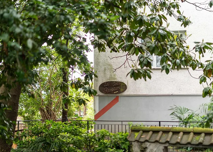 호텔 Easy By La Perla