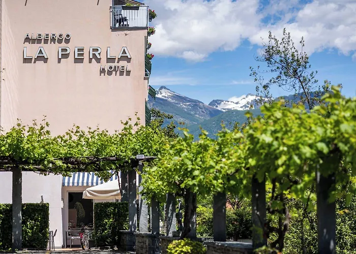 Easy By La Perla Hotell