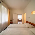 Easy By La Perla 3* أسكونا