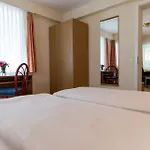 Easy By La Perla فندق أسكونا