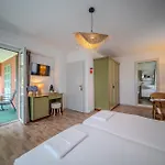 Easy By La Perla 3* أسكونا