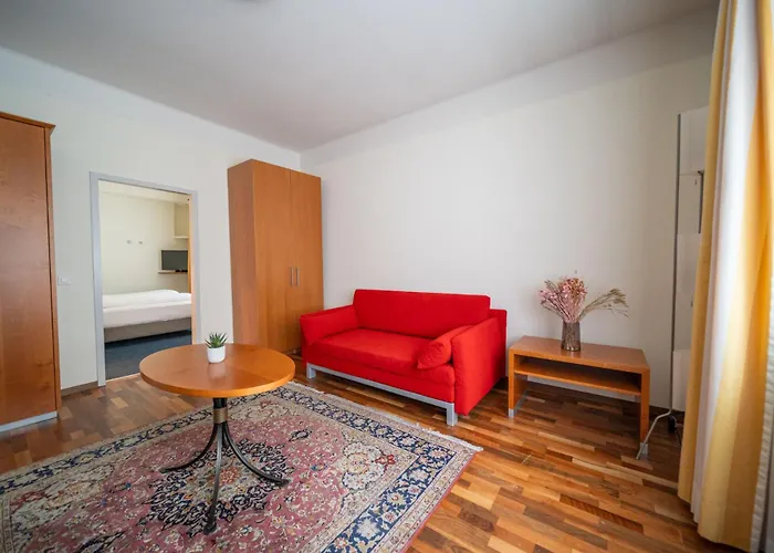 ホテル Easy By La Perla アスコナ