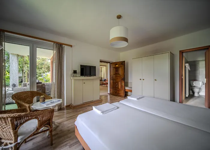 Easy By La Perla アスコナ